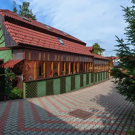 Wooden Attic * Braşov